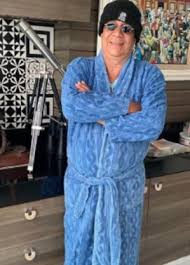 'dor de verdade', 'insensato destino', 'jura', 'verdade'. Zeca Pagodinho Mostra Look De Inverno E Ganha Elogios Bonitao Entretenimento R7 Famosos E Tv