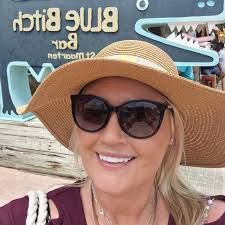 Looking for a blonde specialist that can do brown hair to platinum blonde.  Preferably not crazy expensive. Thanks!