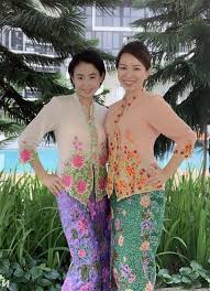 By definition of the malaysian constitution, all malays are muslims. Our Roles Welovekebaya