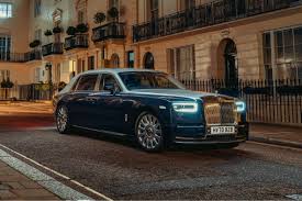 2022 Rolls Royce Phantom Review Pricing And Specs