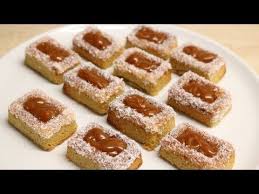 Petits Gateaux Au Caramel Beurre Sale Facile Cuisinerapide Youtube Petits Gateaux Au Caramel Recette Gouter Gateaux Et Desserts
