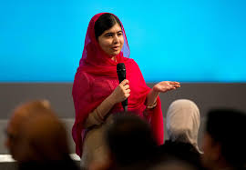 Malala yousafzai adında bir kız. Besuch In Der Heimat Friedensnobelpreistragerin Malala Yousafzai Erstmals Wieder In Pakistan