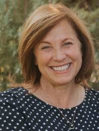 Kami Larson's Instagram, Twitter & Facebook