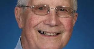 Jay Schleicher's Instagram, Twitter & Facebook