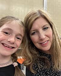 Ellen Mcguire's Instagram, Twitter & Facebook