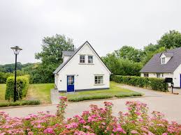 Bekijk het aanbod van cauberg en vind producten en diensten tegen aantrekkelijke prijzen! 6 Person Villa Walram Comfort Walram On Landal Kasteeldomein De Cauberg