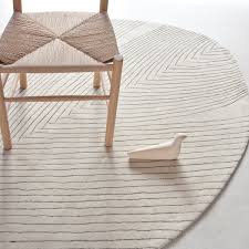 Teppiche sind neben einer gemütlichen couch oder einem behaglichen bett, ästhetischen möbeln und dekorativen bildern aus einem wohnlichen zimmer nicht mehr wegzudenken. Quill Teppich Von Nanimarquina Online Kaufen