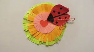 Modele de martisoare facute din quilling / o fetiță și un băiat din boabe de fasole. 10 Idei De MÄƒrÅ£isoare De FÄƒcut ImpreunÄƒ Cu Copiii Totul Despre Mame