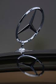 Pin By Ace Zip On Cars Mercedes Benz Mercedes Benz Logo Mercedes