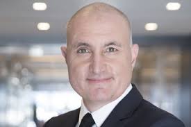 Xavier Vey, directeur L'Oréal Luxe Europe, précurseur de la place des  personnes LGBTQIA+ dans le Groupe