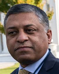 Experts say influx of opioids created epidemic