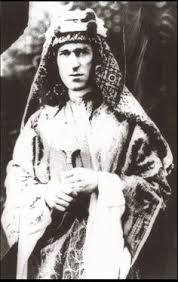 I'm only 51 years late to the party. 180 T E Lawrence Ideas Lawrence Lawrence Of Arabia History