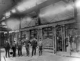 A Crew Of Steel Workers In Front Of An Open Hearth At Jones Laughlin Steel Co Circa 1900 1909 Steel Worker Iron Steel Pittsburgh Pa