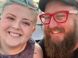 Lacey Branch and Johnny Halcrow's Wedding Website