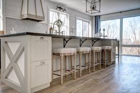 Cuisine Ikea Repeinte Couleur Taupe Style Champetre Farmhouse Chic En 2020 Table Basse Ikea Repeindre Cuisine Decoration Maison