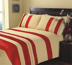 Get cozy with modern bedding. King Size Ripple And Plain Stripe Red And Gold Duvet Cover Bedding Set Duvet Sets Bedding Direct Uk