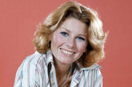 Maude Lynn's Instagram, Twitter & Facebook