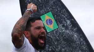 A quadrilha, também chamada de quadrilha junina, quadrilha caipira ou quadrilha matuta, é um estilo de dança folclórica coletiva muito popular no brasil. V3dvvdbztg9v M