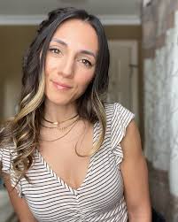 ASHLEY l YOUR HORMONES & FITNESS BESTIE (@ashnicolefitness) • Instagram  photos and videos