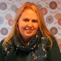 Rebecca Dowell's Instagram, Twitter & Facebook