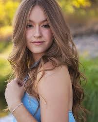 Jana Graham's Instagram, Twitter & Facebook