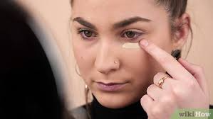 How to Make Your Concealer Last: 15 Steps (with Pictures)