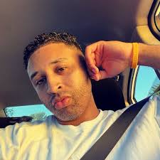 lol. He and a lot of wizards fans were so delusional. They won maybe two  playoff series when he was here. And he and they want to make him a Hall of