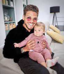 Rayane bensetti et denitsa ikonomova @instagram. Rayane Bensetti Facebook