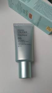 Estée Lauder Daywear Anti Oxidant Beauty Benefit Creme Spf 35 Estee Lauder Bb Day Wear Estee Lauder Estee Face Products Skincare