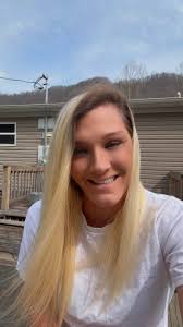 Ashley Wingler's Instagram, Twitter & Facebook