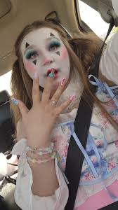 How many different outfits do they have