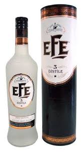 Raki Is A Turkish Unsweetened Anise Flavored Hard Alcoholic Drink That Is Popular In Turkey And In The Balkan Countrie Alkollu Icecekler Alkol Alkollu Ickiler
