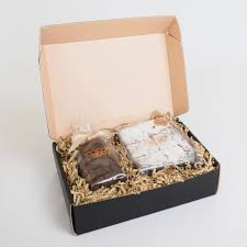 Medium size is a perfect shirt box, and large sizes are for robes, coats, blankets or linens. Chocolate Lovers Dessert Gift Boxes Fast Shipping