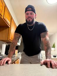 Josh - Finally feeling a little better 239 days sober! Happy new years!!!!  | Facebook