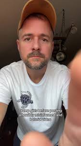 Bill Holden (@bumnchicao)’s video of conservative girl