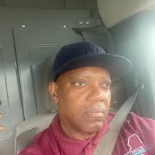 Foreigners living in Medellín, have you experienced racism/xenophobia here?  I see ugly comments (from colombians to foreigners) in internet every  single day and the hate is getting out of hand. These are