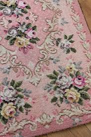 ;) #arearugs #arearugsstyles #carpet #carpetdesign. Perfect And Cheap Bedroom Floral Rugs With Shabby Chic Style Viraldecoration Shabby Chic Room Floral Rug Shabby Chic Decor