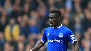 This was a player who laid the foundations in the middle of the park, a man who could tackle brutally and stride. Nachster Neuzugang Fur Thomas Tuchel Psg Holt Idrissa Gueye Fussball News Sky Sport