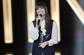 Clara luciani, l'interprète de la grenade, a été totalement rejetée par tous ses camarades de classe. Victoires De La Musique 2020 Les Lecons D Un Palmares Tres Chanson Francaise Moustique Be