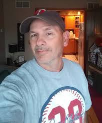 Daniel Helgeson's Instagram, Twitter & Facebook