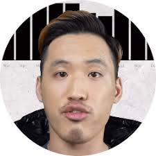 Derek Cheung's Instagram, Twitter & Facebook