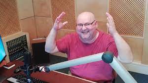 Supraphon 1.338.431 views8 year ago. Radek Pastrnak Muzicke Koreny Ma Po Dedeckovi K Psani V Nareci Ho Ale Privedl Az Pavel Dobes Ostrava