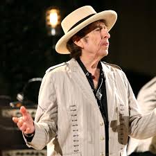 A new lawsuit filed in the manhattan supreme court alleges that dylan, befriended and. What Bob Dylan Is Doing In Murder Most Foul The New Yorker