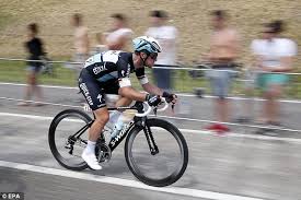 He began racing when he was twelve, and received his first mountain bike when he was 13. Mark Cavendish Blames Team Mate Mark Renshaw For Leaving Him Hanging In Tour De France Stage Two Slip Up Daily Mail Online
