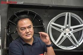 Wowww ternyata senjata darindonesia sangat terkenal sehingga dicontoh oleh game terhits saat ini. Blak Blakan Wibowo Santosa Orientasi Mulai Bergeser Permaisuri Ban Jual Pelek Cina Dan Taiwan Gridoto Com