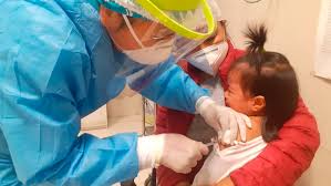 Los niños deben ser vacunados para protegerlos de enfermedades infecciosas. Se Inicia Vacunacion A Ninos De Alto Riesgo En El Inmp Gobierno Del Peru