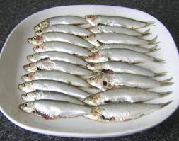 .mwanadamu.endelea kufuatilia mapishi hapa simu.tv; Saladi Na Samaki Kwa Ajili Ya Baridi Maelekezo