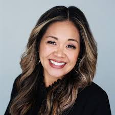 Maria Simons's Instagram, Twitter & Facebook