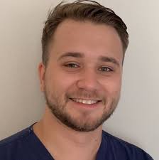 Lek. dent. Bartosz Jankowski