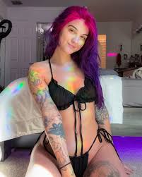 Pho Suicide - Free nude pics, galleries & more at Babepedia